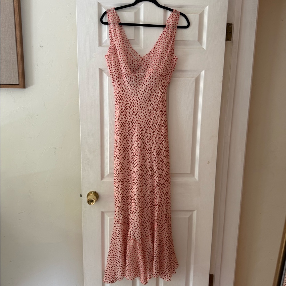 Realisation Par “The Zoe” in Jazz Devoré Dress